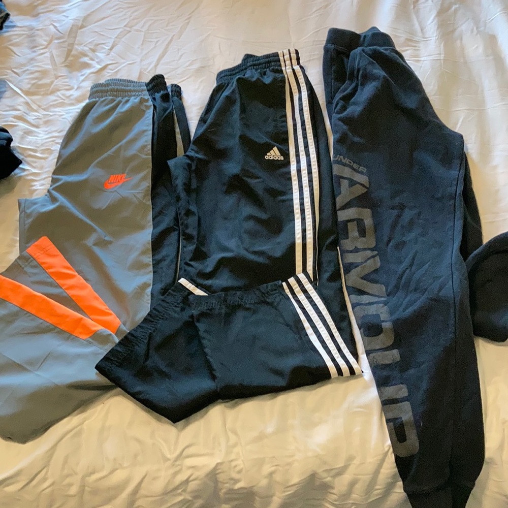 Athletic pants